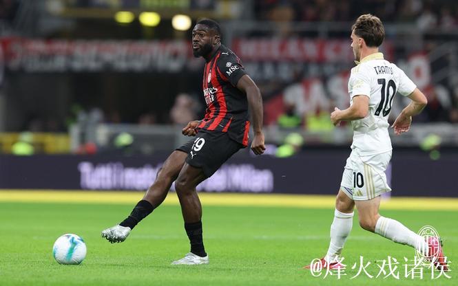 米兰本赛季三战升班马2平1负，且均被打进两球